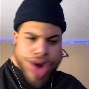 Meet your Posher, Jeremiah